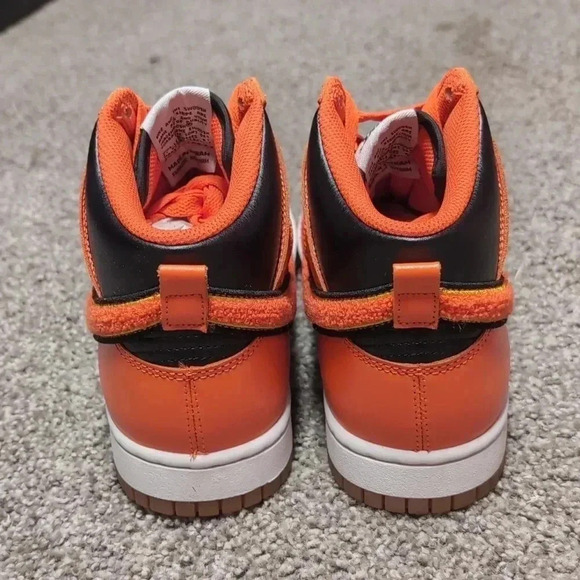 Nike Dunk High Retro University - Picture 5 of 7